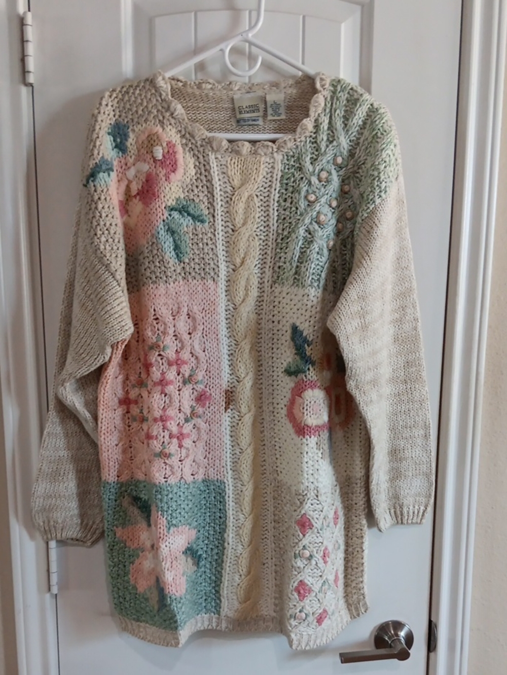 Vintage Classic Elements Hand Knit Patchwork Sweater L Floral Cable Cottagecore